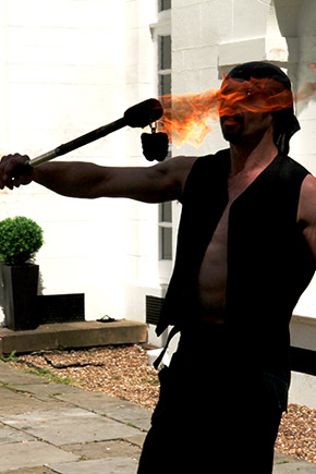 Dickon Savage